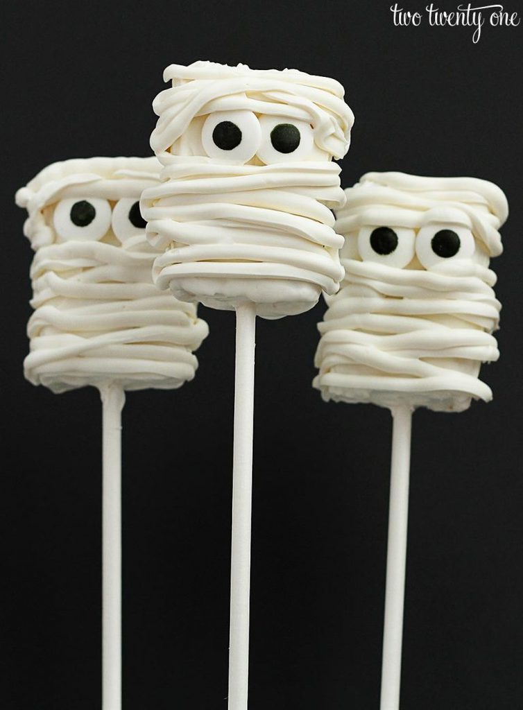 Mummy Rice Krispie Treats
 Mummy Rice Krispies Treats Halloween Treats