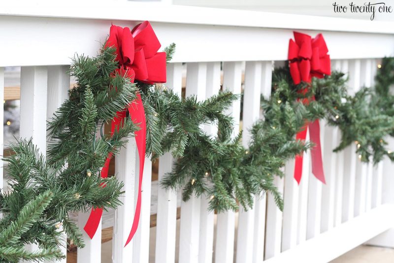 Holiday Front Porch with Lowe's & Habitat for Humanity