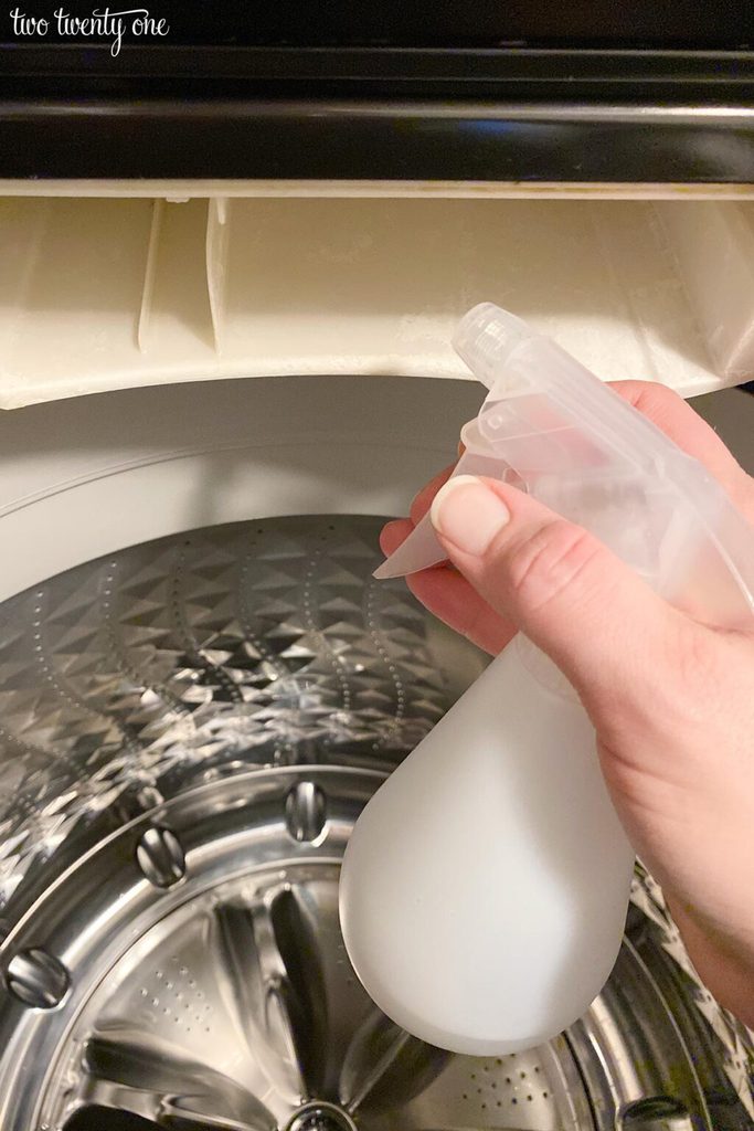 How to Clean a Washing Machine Detergent Drawer