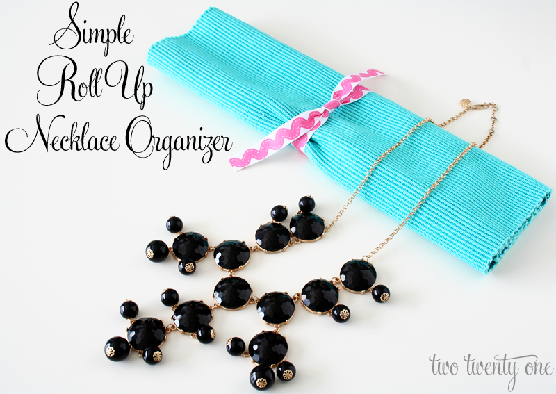 How to Pack Necklaces Without Tangling When Traveling - The Travel